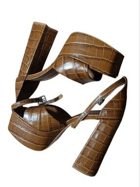 Schutz Elsie Sandal in Wood Sz 8.5B
